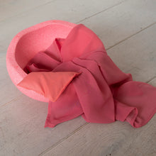 Afbeelding in Gallery-weergave laden, ALittle Botanic Label - Playcycle speeldoek klein - 30cm - pastel rood
