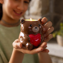 Afbeelding in Gallery-weergave laden, Legami Valentijn - Geurkaars Teddy Bear - Berry Kiss
