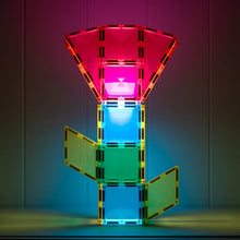 Afbeelding in Gallery-weergave laden, CONNETIX Magnetic Tiles Light Up Rocket Pack, 30 Pieces
