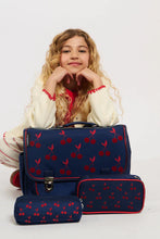Afbeelding in Gallery-weergave laden, Caramel &amp; Cie - Medium boekentas Velvet Cherries - MSA11_7409
