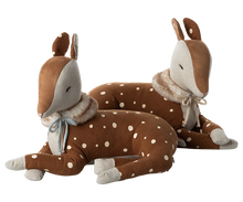 Afbeelding in Gallery-weergave laden, Maileg Cosy Bambi Mint 16-4902-01
