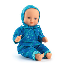 Afbeelding in Gallery-weergave laden, Djeco Pomea x Petit Pan kledingset pop 30-34 cm Mikado - DJ07753
