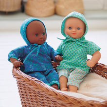 Afbeelding in Gallery-weergave laden, Djeco Pomea x Petit Pan kledingset pop 30-34 cm Mikado - DJ07753
