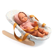 Diep in de zee 🩵 Djeco Pomea houten poppenstoel relax - DJ07865