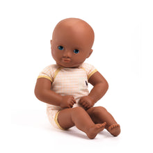 Afbeelding in Gallery-weergave laden, Djeco baby pop Issoria 32 cm - DJ07869
