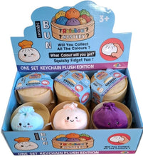 Afbeelding in Gallery-weergave laden, Squishy Bun Dumplings - Rainbow Mysterie Keychain plush - sleutelhanger
