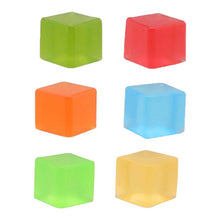 Afbeelding in Gallery-weergave laden, Fidget toys squishy - set van 12 Squeeze kubussen - Squish Cubes
