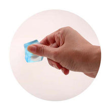 Afbeelding in Gallery-weergave laden, Fidget toys squishy - set van 12 Squeeze kubussen - Squish Cubes
