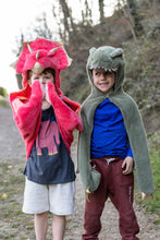 Afbeelding in Gallery-weergave laden, Great Pretenders Red Triceratops cuddle cape - maat 3/4 jaar
