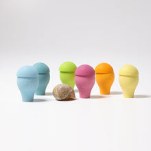 Afbeelding in Gallery-weergave laden, Grimm&#39;s houten regenboog paddestoelen pastel - 10586
