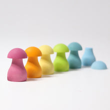 Afbeelding in Gallery-weergave laden, Grimm&#39;s houten regenboog paddestoelen pastel - 10586
