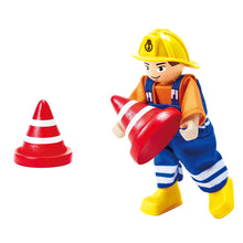 Afbeelding in Gallery-weergave laden, Hape Toys - Mobile Crane, grote mobiele kraan - E3083

