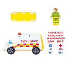 Afbeelding in Gallery-weergave laden, Hape Toys- Rapid Response Toy Ambulance, interactieve ziekenwagen - E3091

