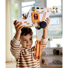 Afbeelding in Gallery-weergave laden, Hape Toys - To the Rescue Helicopter Set - E3092
