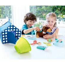 Afbeelding in Gallery-weergave laden, Hape Toys Puppy Care Clinic Vet Set - E3229
