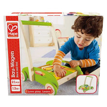 Afbeelding in Gallery-weergave laden, Hape Toys houten blokkenwagen Block and Roll - E0371
