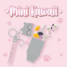 Afbeelding in Gallery-weergave laden, Legami Mini Kawaii - Coin Purse With Key Ring - Kitty Poes
