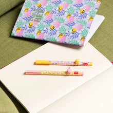 Afbeelding in Gallery-weergave laden, Legami Hoppy Easter - Lovely Friends gel pens set 2 stuks - Limited Edition 2026 Secret
