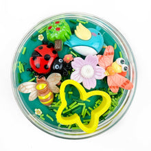 Afbeelding in Gallery-weergave laden, Invitation to Imagine - Garden Friends Surprise Pot
