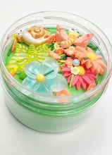 Afbeelding in Gallery-weergave laden, Invitation to Imagine - Magic Sand Garden Surprise Pot
