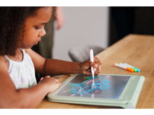 Afbeelding in Gallery-weergave laden, KIDYDRAW-PRO mobiele en lichtgevende tablet om te leren tekenen en schrijven A4 2-in-1 groen
