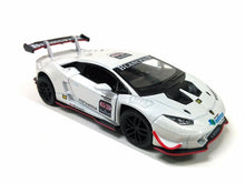 Afbeelding in Gallery-weergave laden, Sem Meyer ❤️ Kinsmart Lamborghini Huracan LP620-2 - die cast pull back schaal 1:36 / WIT-ZILVERGRIJS

