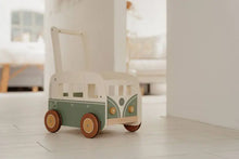 Afbeelding in Gallery-weergave laden, Little Dutch houten vintage loopwagen - LD7105
