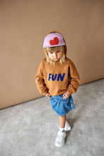 Afbeelding in Gallery-weergave laden, Lässig Kids Hoodie GOTS Little Gang Smile Caramel, maat 2-4 jaar
