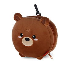 Afbeelding in Gallery-weergave laden, Legami - My Travel Buddy - Travel Pillow With Sleep Mask - Teddy Bear
