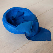 Afbeelding in Gallery-weergave laden, Little Botanic Label - Playcycle speeldoek klein - 30cm - Blauw
