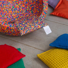 Afbeelding in Gallery-weergave laden, Little Botanic Label - Sensorische pittenzakjes 7 stuks - regenboog + confetti regenboog
