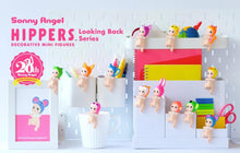 Afbeelding in Gallery-weergave laden, Sonny Angel Hippers Looking Back
