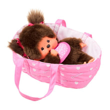 Afbeelding in Gallery-weergave laden, Monchhichi Aap Monchhichi (20 cm) in draagmandje - 204069
