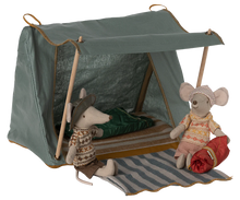 Afbeelding in Gallery-weergave laden, Maileg Happy camper tent Muis 11-3401-00
