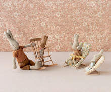 Afbeelding in Gallery-weergave laden, Maileg Rabbit My konijn - Blauw geruit 16-4000-02
