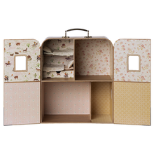 Afbeelding in Gallery-weergave laden, Maileg SuitCasa Kleine Zus En Broer Muis 11-5205-00
