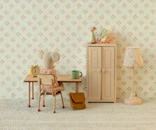 Afbeelding in Gallery-weergave laden, Maileg kast muis lichtroze 11-6008-01
