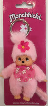 Afbeelding in Gallery-weergave laden, Monchhichi Sleutelhanger Cherry Blossom (10cm) - MI242467
