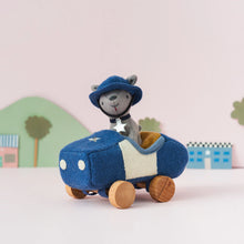 Afbeelding in Gallery-weergave laden, Olli Ella Holdie Dog-Go - Officer -  Blue
