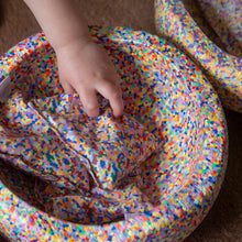 Afbeelding in Gallery-weergave laden, Little Botanic Label - Sensorische pittenzakjes 7 stuks - Pastel + super confetti
