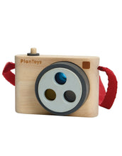 Afbeelding in Gallery-weergave laden, Plantoys houten camera met kleurlens, Colored Snap Camera - 5450
