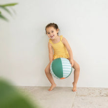 Afbeelding in Gallery-weergave laden, Quut Beach Bal strandbal - Garden Green
