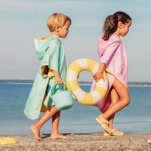 Afbeelding in Gallery-weergave laden, Quut Beach Poncho - Banana Pink
