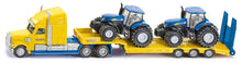 Afbeelding in Gallery-weergave laden, SIKU 1805 - Vrachtwagen met New Holland tractoren
