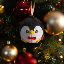 Afbeelding in Gallery-weergave laden, Legami Plush Christmas Decoration - Penguin - Oh-Oh-Ohrnaments
