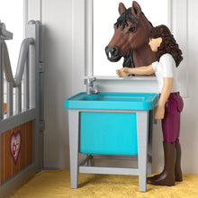 Afbeelding in Gallery-weergave laden, Schleich Horse Club - Paardenkliniek Helende hoeven - 42787
