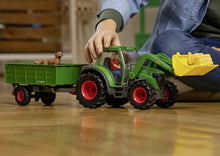 Afbeelding in Gallery-weergave laden, Schleich Farm World Tractor met aanhanger - 42608
