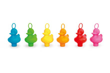 Afbeelding in Gallery-weergave laden, Scratch set Van 6 Kermiseendjes + 2 houten hengels - Regenboog
