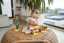 Afbeelding in Gallery-weergave laden, SmartGames spel De Wolf en de Zeven Geitjes - SG 027 NL
