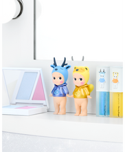 Afbeelding in Gallery-weergave laden, Sonny Angel x shu uemura Makeup Angel serie  - Blind box 1 stuk
